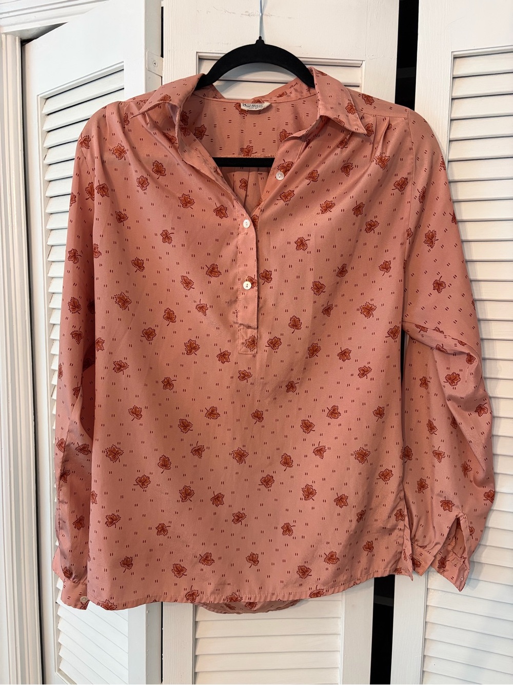 Campus Casuals of California Vtg Light Pink Floral Button-Trim Women's Blouse